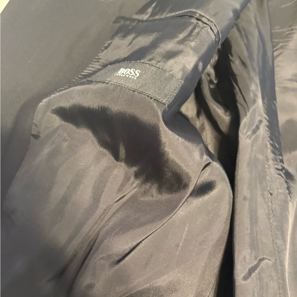 Hugo Boss Black Sport Coat with Classic Tailoring - Picture 3 of 6
